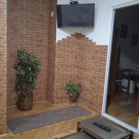 Apartman Breza Ruma Exterior foto